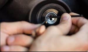 ahli kunci panggilan